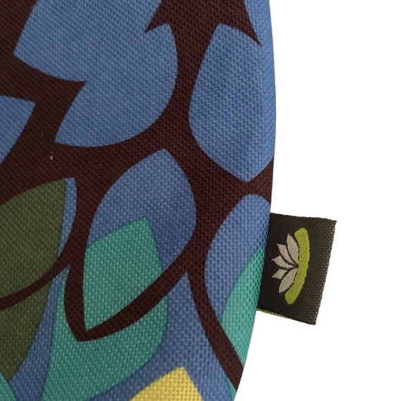 Lily Bloom Crossbody Bag - Picture 6 of 7